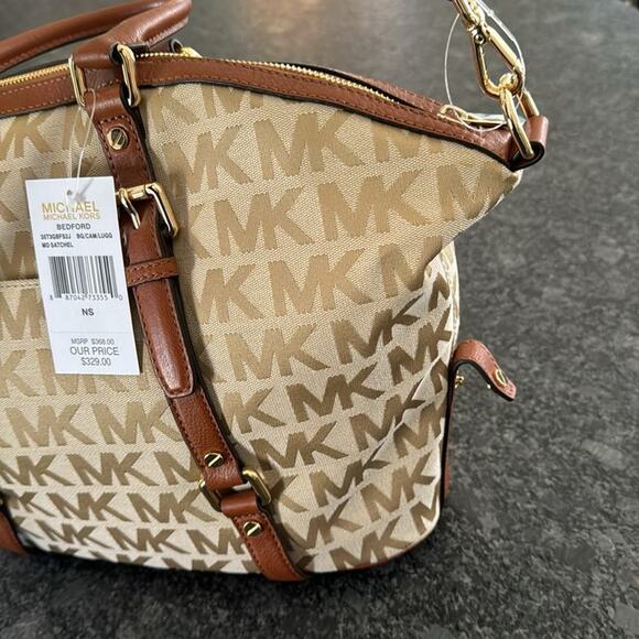 MICHAEL MICHAEL KORS BEDFORD BELTED MD SATCHEL BAG - Picture 6 of 14